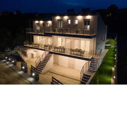 MG Villas & Suites