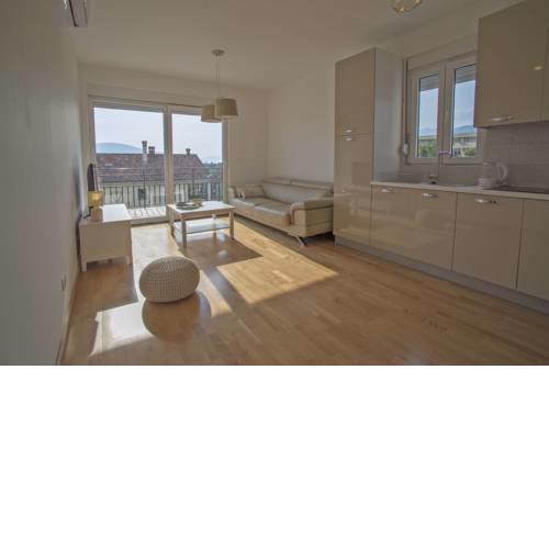 Mgt apartments No:7 Tivat center - Sea view