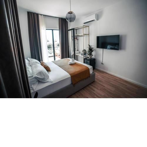 Mia Marine Rooms