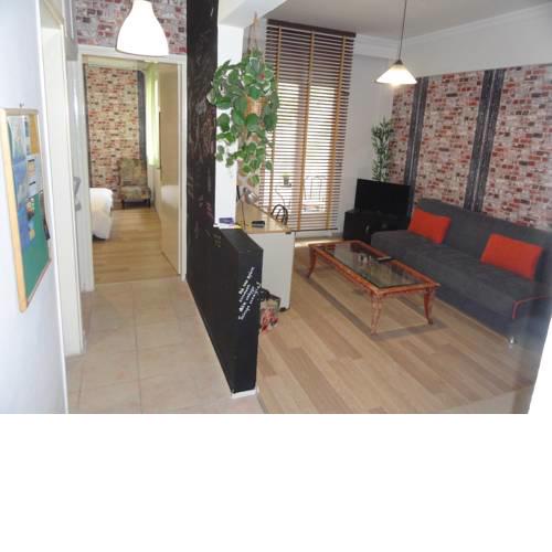 Midtown Apartment