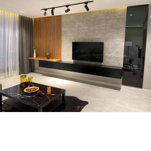 Midtown Penthouse with roof