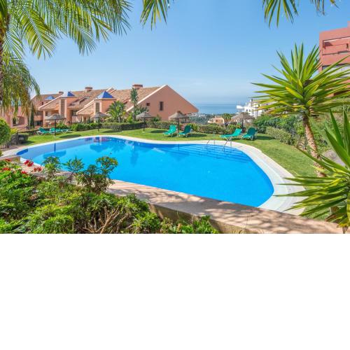 MIjas Costa Duplex with Terrace, Sea Views and 2 pools