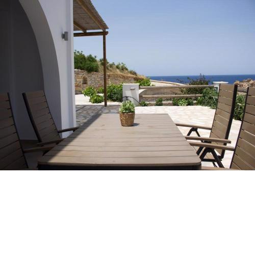Mikra Bay Vineyard Guesthouses