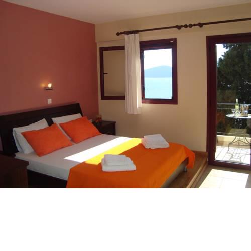 Mikros Gialos Apartments