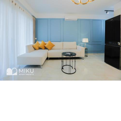 Miku Apartment - Glamorous 1Bedroom Apartment At Olympic Residence