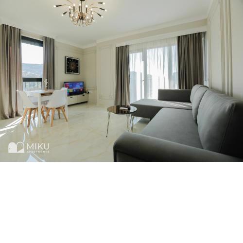 Miku Apartment - Lovely 1 Bedroom Spectacular View