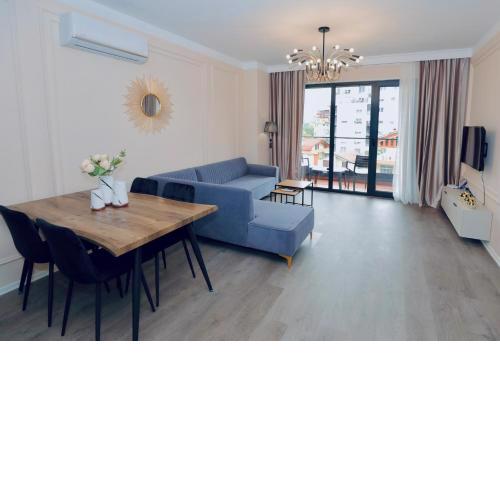 Miku Apartment - Unique 3 Bedroom At Olympic Residence