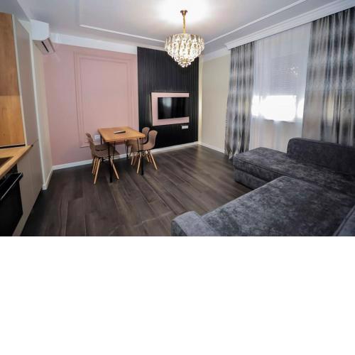 Miku Apartment- Exclusive 1 Bedroom At Komuna e Parisit