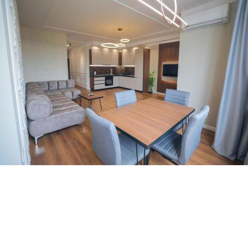Miku Apartment-Upscale 2BDR Apartment With a Spectacular View