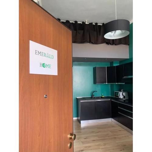 Milan Emerald Home ''Wifi & Private Entrance''