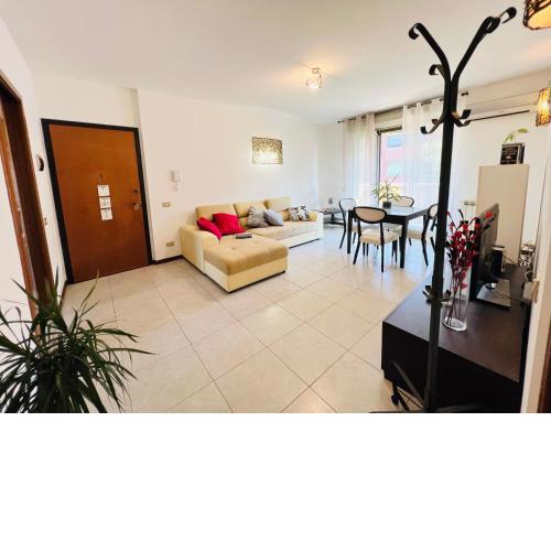 MILAN NAVIGLI VERY BIG FLAT WITH BIG BALCONY