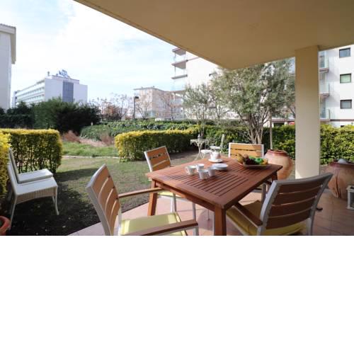 MILENI 24B3 -Apartamenot en Planta baja en Roses a 200 mtrs de la playa