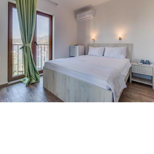 Mima Apartments