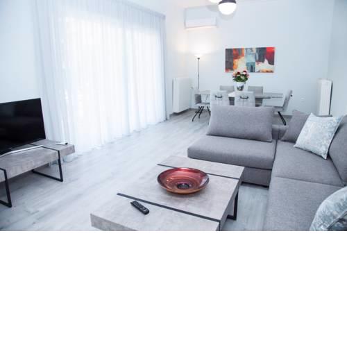 Minimal 3 bedroom apartment in Glyfada