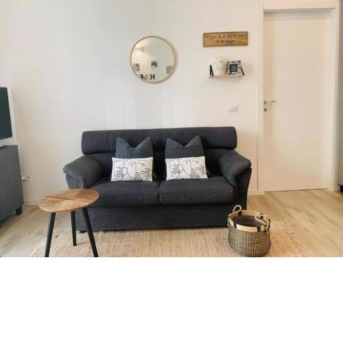 MINIMAL CHIC Junior Suite in Shopping District