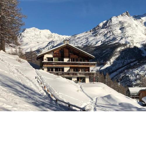 Mirador auf der Sonnenterrasse von Saas-Fee
