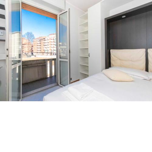 Mirafiori Balcony Apartment with parking