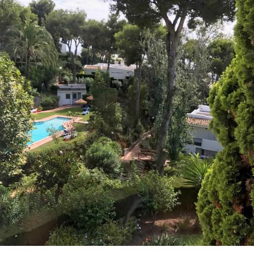 Miraflores Penthouse Green Surroundings