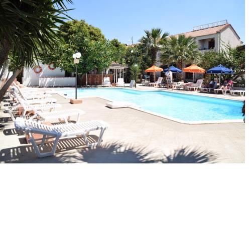 Miranta Hotel - Apartments & Studios