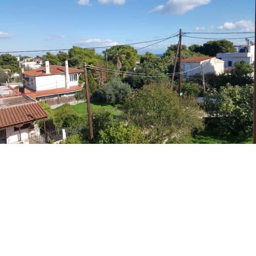 Mira's home near airport