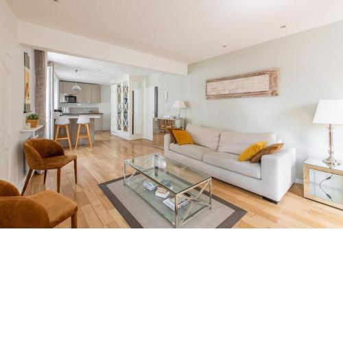 Miromesnil - Spacious apartment close to Champs Elysées