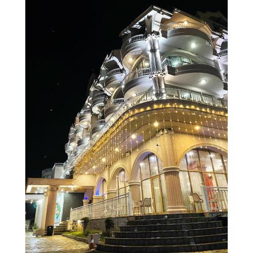 Misk Hotel & Resort