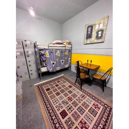 MJ HOSTEL for men