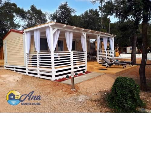 Mobile Home Ana (Exclusive)