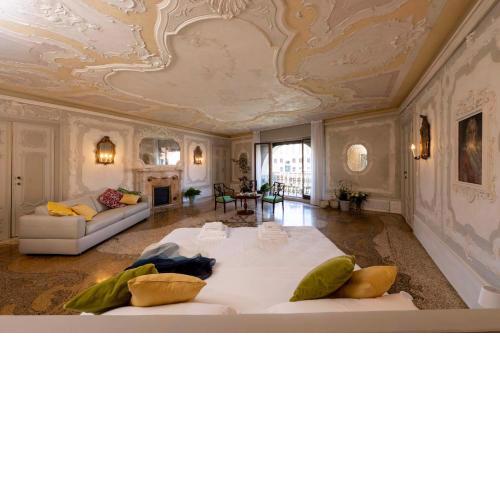 Mocenigo Grand Canal Luxury Suites