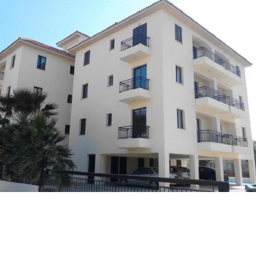 Modern 2 bed flat next to mall