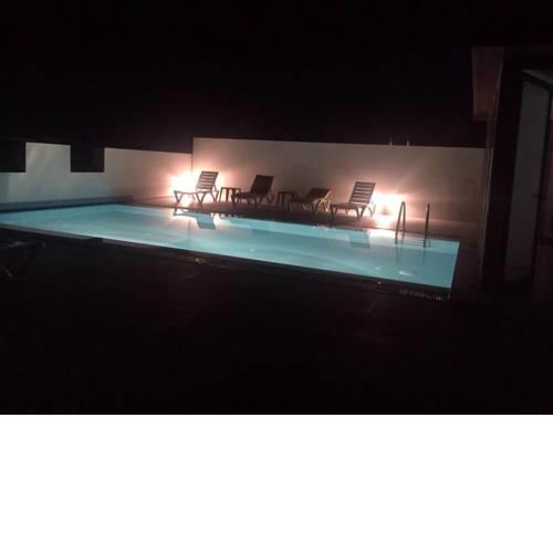 Modern 2 bedroom flat with rooftop pool and walking distance to Girne tourist port