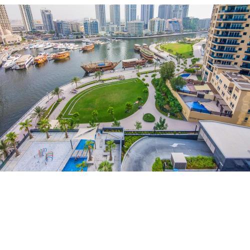 Modern 2 Bedroom Suite Stunning view Sparkle Tower
