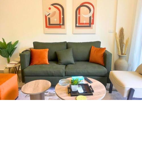 Modern 2BR Stay - Comfort & Elegance in Madinaty