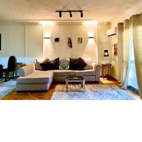 Modern 3BR Apartment - Steps from Abbas El Akkad and Citystars