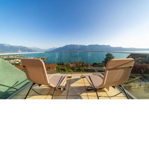 Modern 4BD Duplex in Chardonne with Lake view