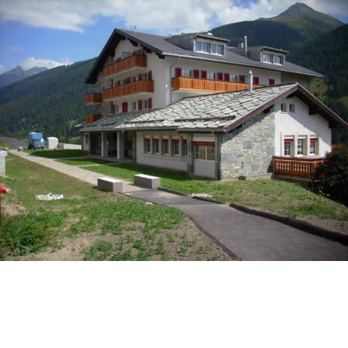 Modern and bright apartment opposite ski-lift