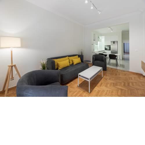 Modern and Clean apt for 6