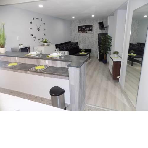 MODERN AND COZY APARTMENT NEAR PARLIAMENT