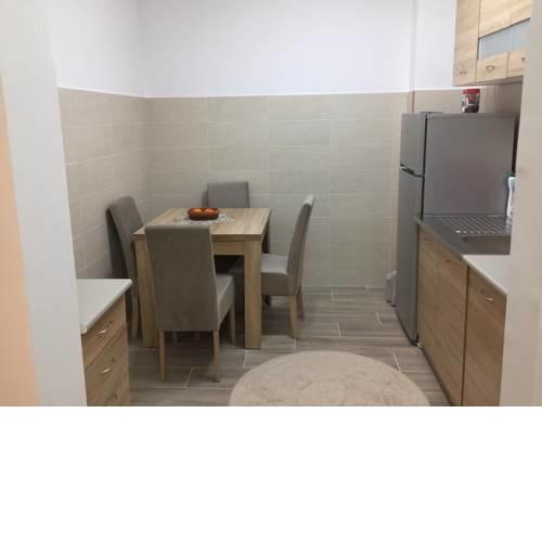 Modern and cozy apartment near train/bus station
