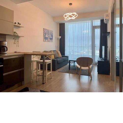 Modern and equipped apartment