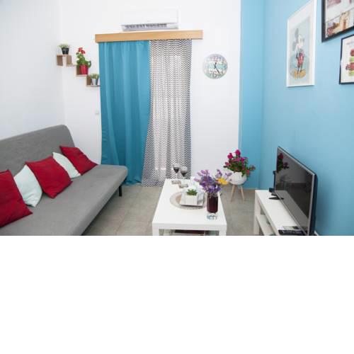 Modern apartment-10' from the city center