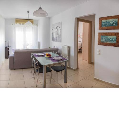 Modern Apartment B - 5min walk to beach - AC - WIFI