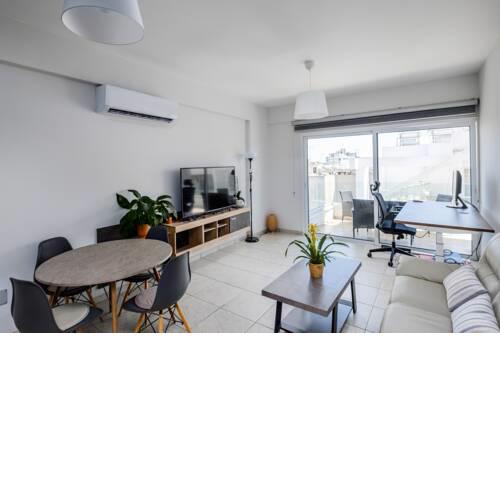 Modern apartment close to amazing Finikudes beach