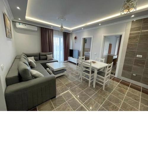 Modern apartment Fishta Q5 22