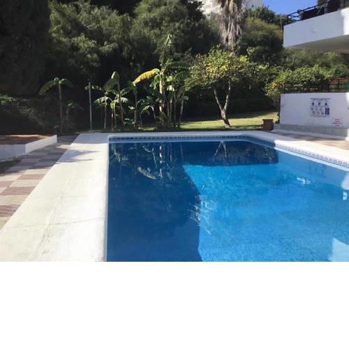 Modern Apartment in Bahamas, Burriana Beach, Nerja
