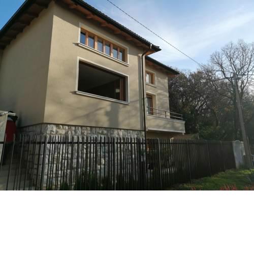 Modern Apartment in Rijeka with Garden