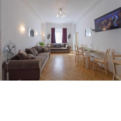 Modern apartment Klimenstka 32