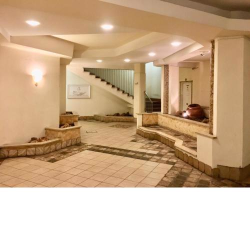 Modern Apartment Metro A