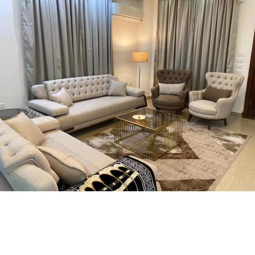 Modern Apartment بمدخل خاص أرضي Sheikh Zayed N1 الشيخ زايد Family only