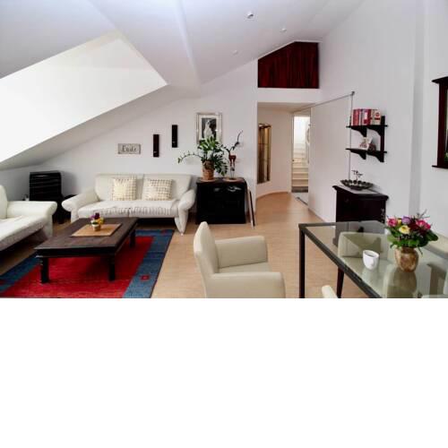 MODERN APARTMENT WITH GORGEOUS VIEW OVER VIENNA